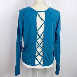 Gap breath long sleeve cut out back top medium